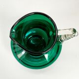 Pichet en verre soufflé vert vintage