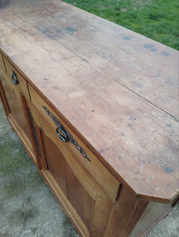 Very Louis XV solid cherry wood.