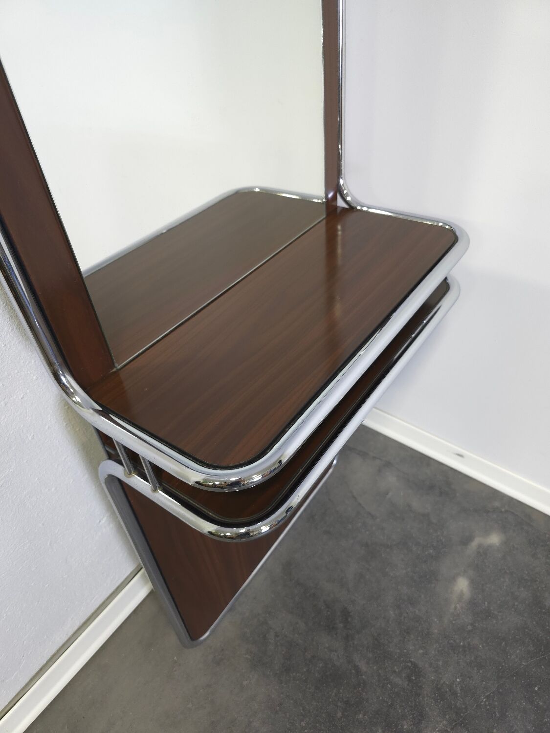 Miroir BAUHAS des années 70 en noyer