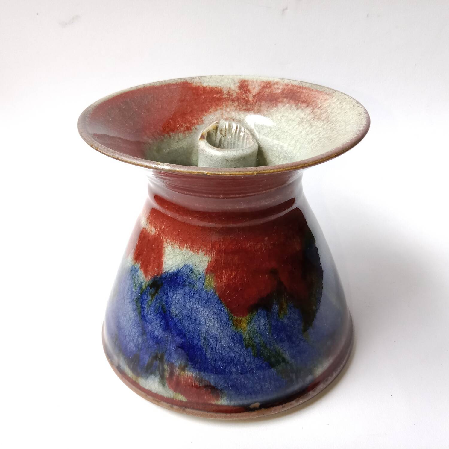 Red and blue glazed stoneware vase signed 12 cm
