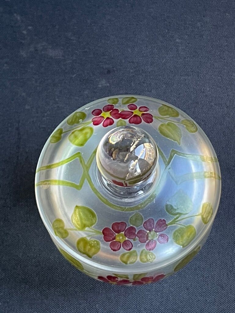 Non-selfish night service - art nouveau - hand-decorated satin blown crystal