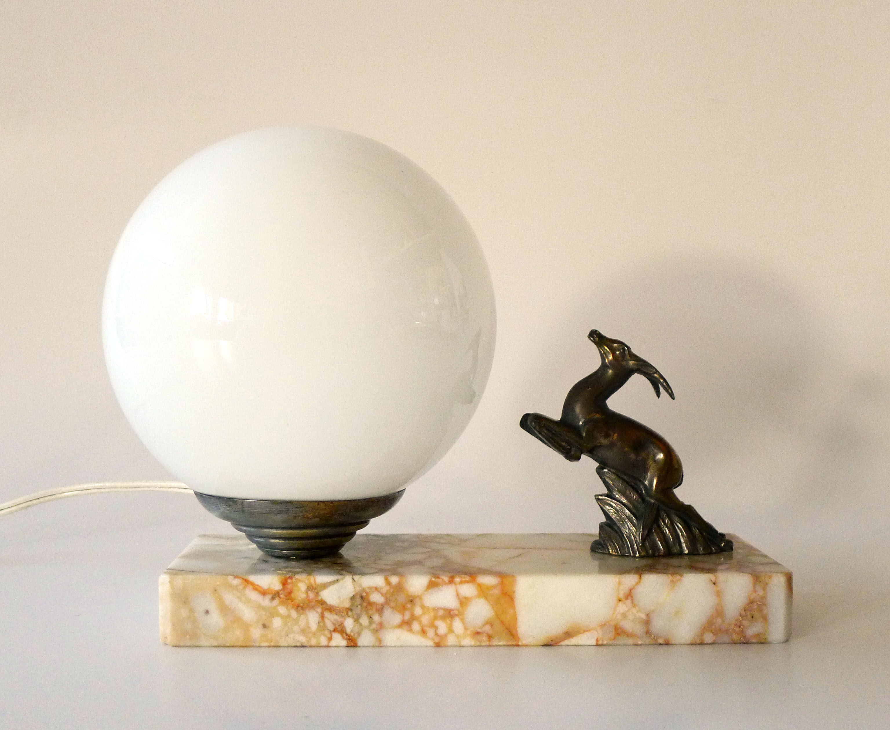 Art Deco lamp opalin globe on marble - gazelle