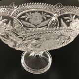 Oval cut in chiseled crystal