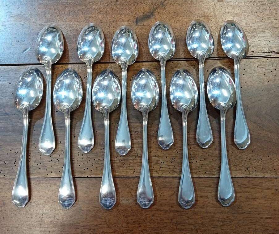 Set of 12 silver-plated metal soup spoons