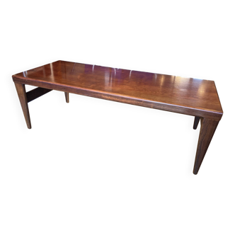 table basse de Illum Wikkelso pour moebelfabrik