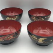 Set of 4 japanese bowls in lasewood decorated with black and red paint