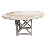 Round table in limed oak