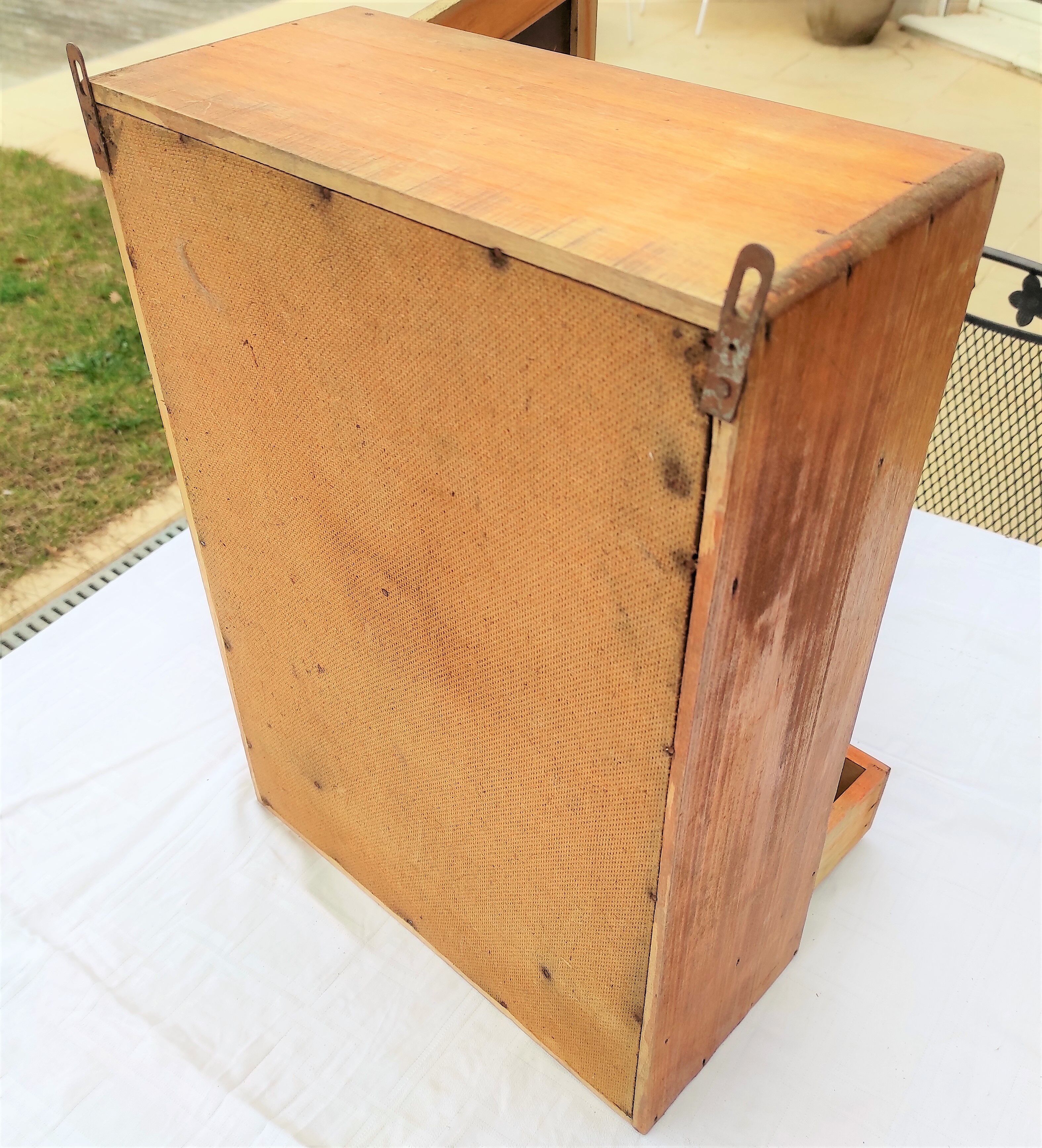 Aerse toilette armoire with 1 1930 drawer