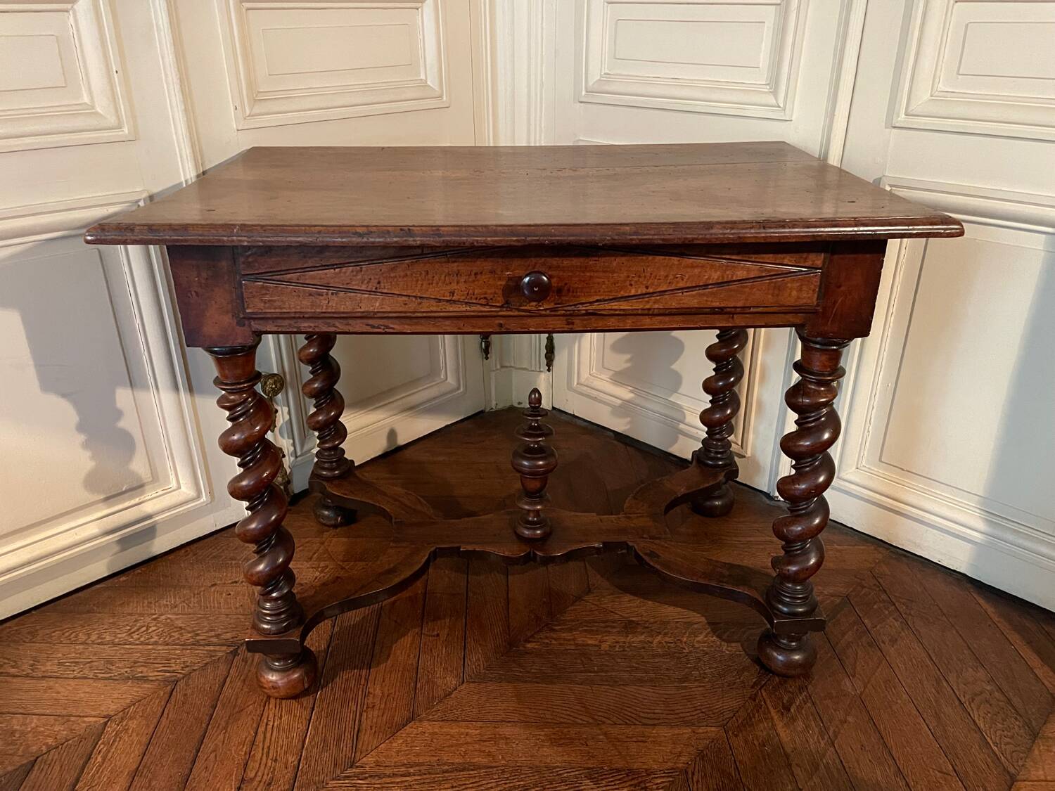Table, Louis XIII desk
