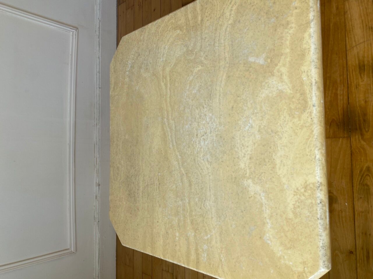 Table basse carrée en travertin 70cm x 70cm