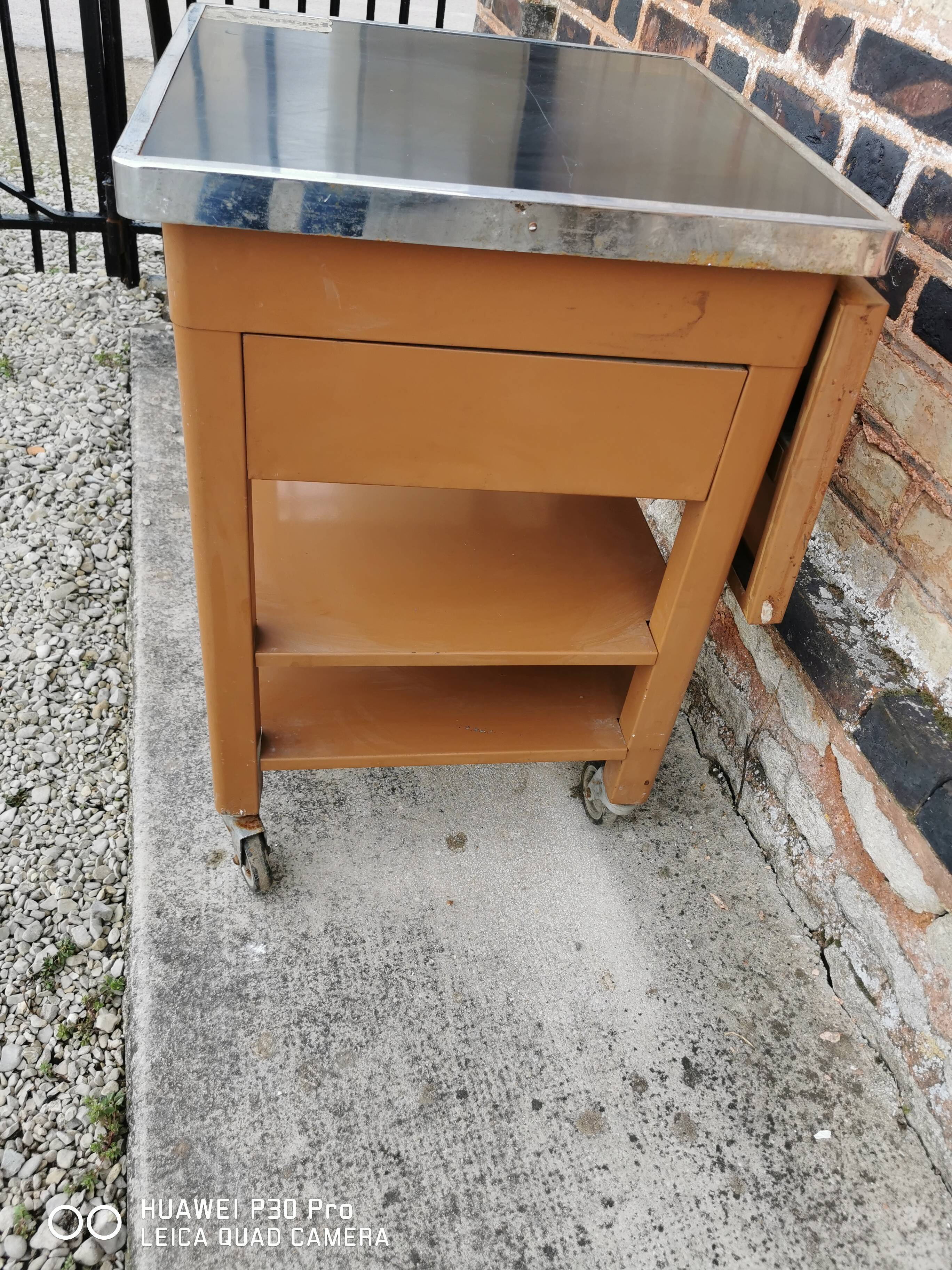 Metal craft furniture with extension cord