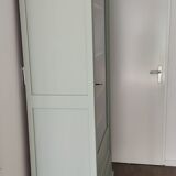 Armoire vitrée parisienne