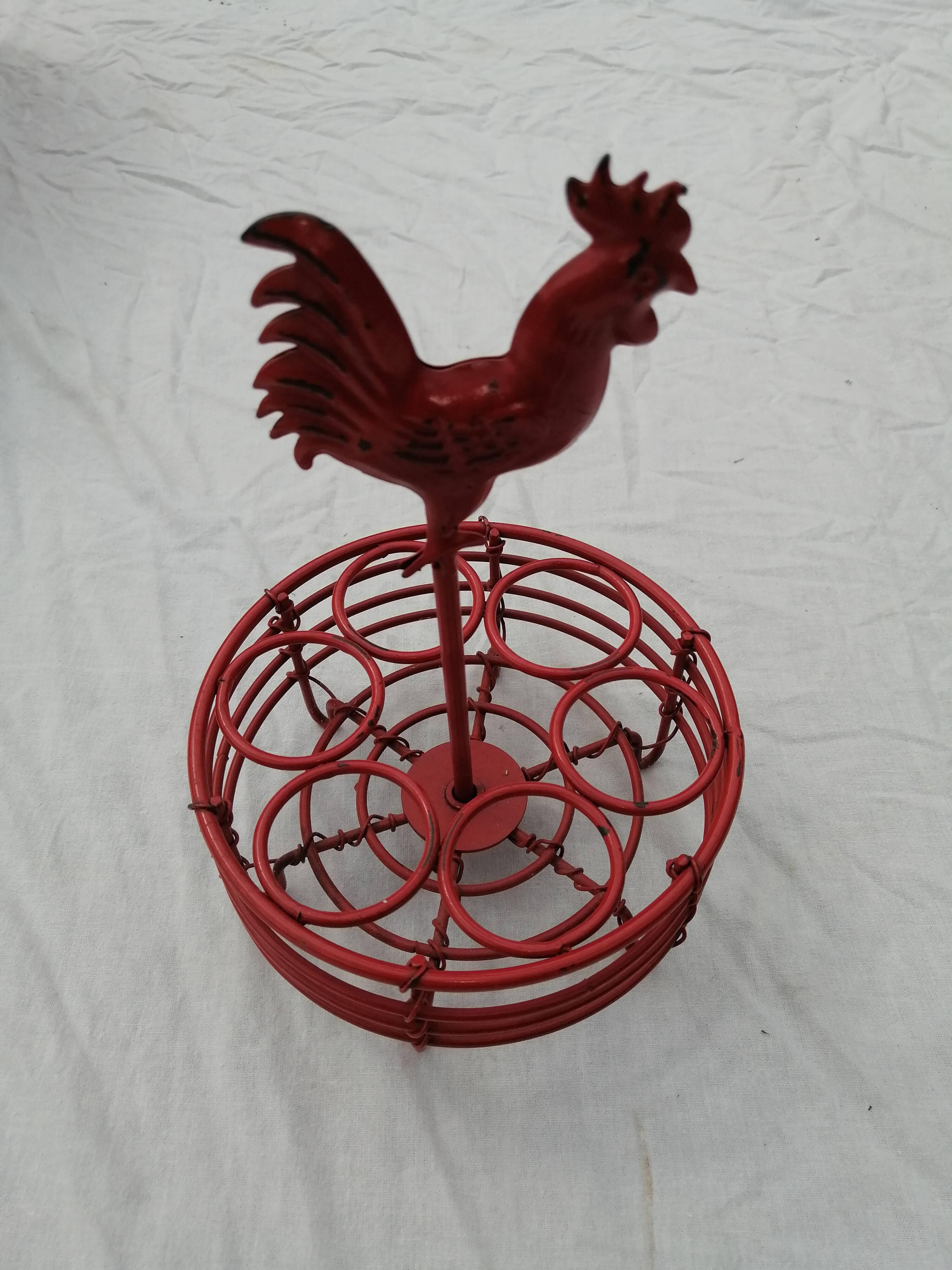 Support a oeufs en metal