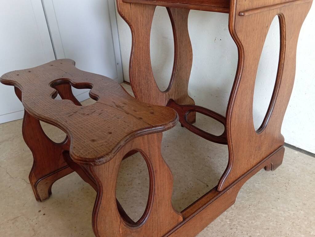 1900s oak desk with interior paint