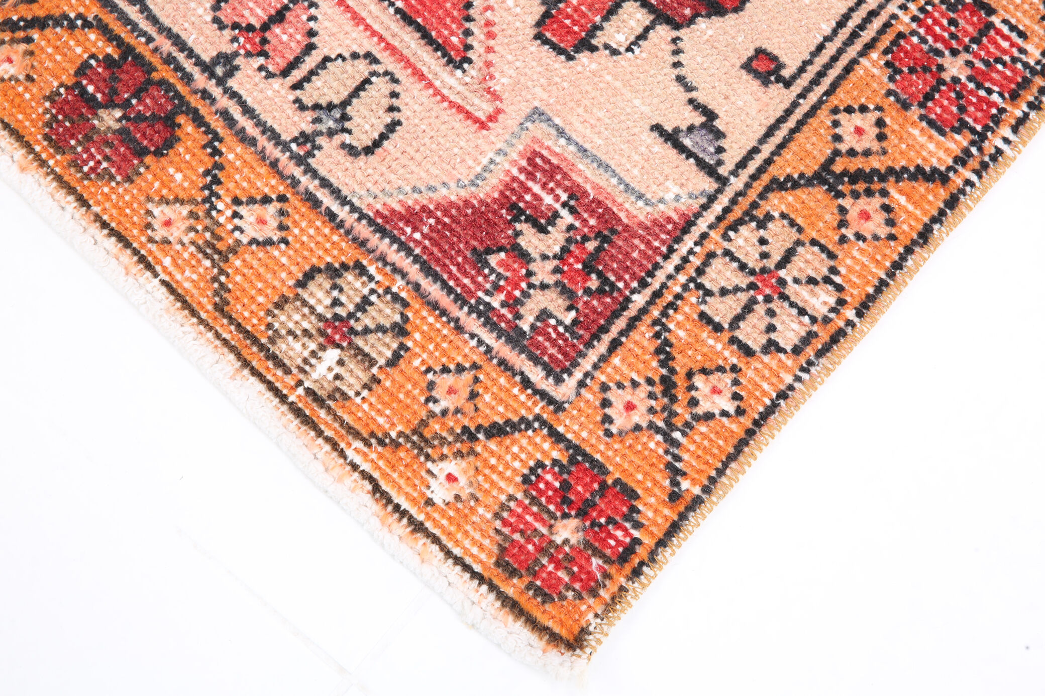 Madallion oriental vintage carpet