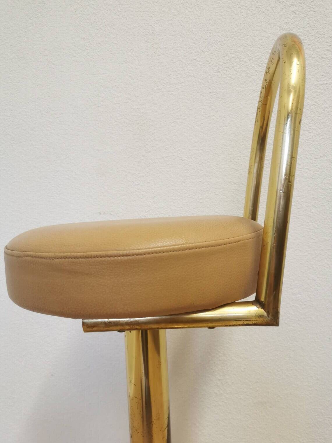 Tabouret de bar en laiton et cuir, Italie milieu XXème