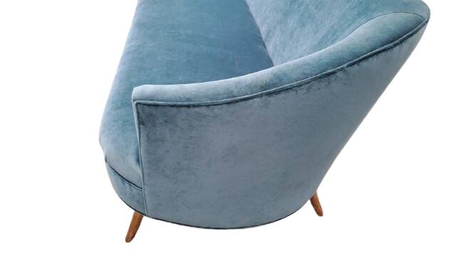 Blue velvet rounded canapé design 214 cm Art Deco style – as new KAOLIN