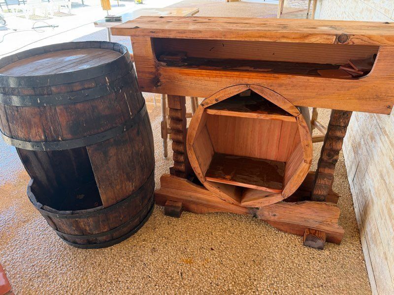 Bar with 4 stools and a barrel