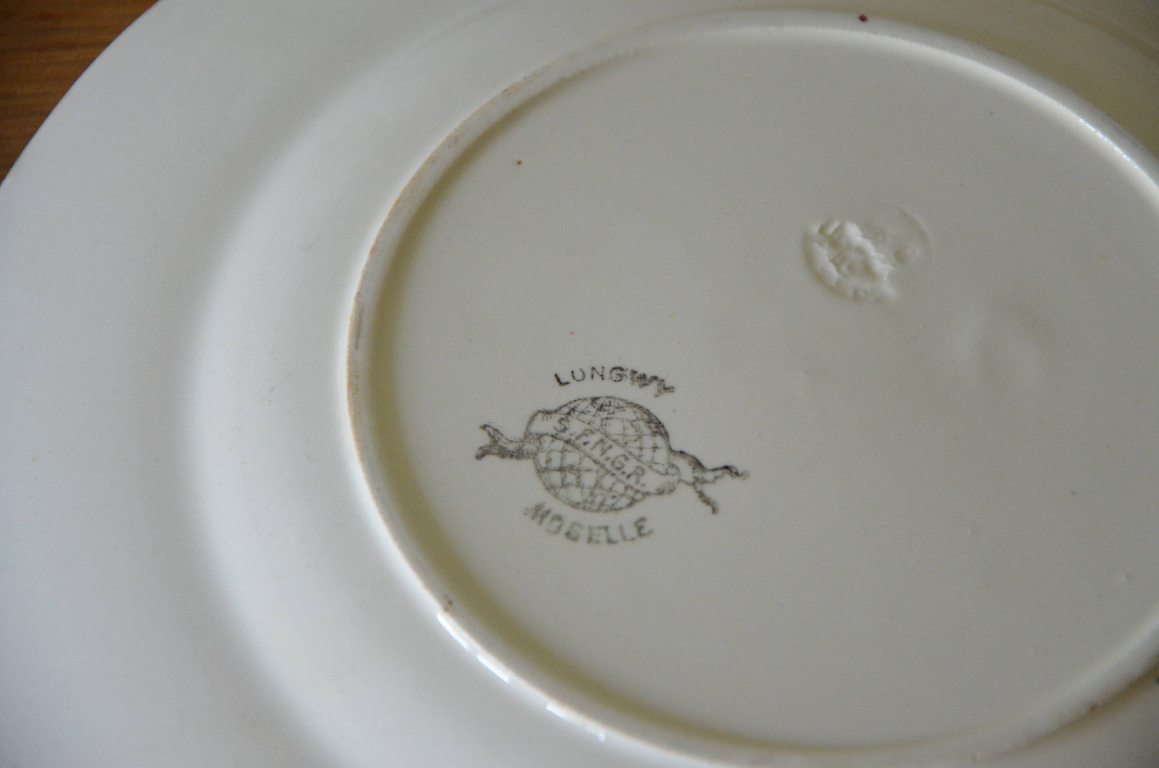Lot of 2 mismatched old plates