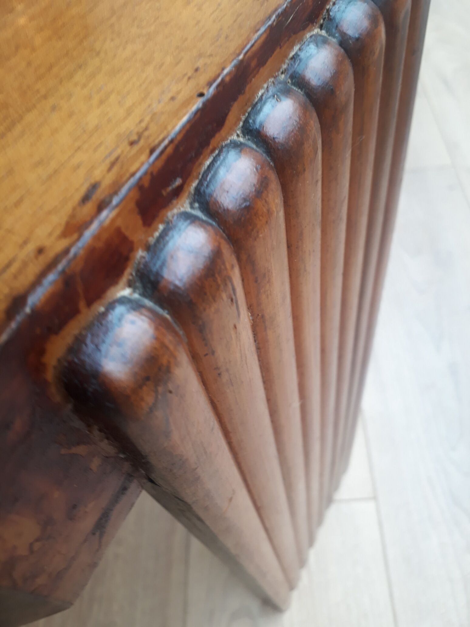 Octagonal side table in walnut veneer