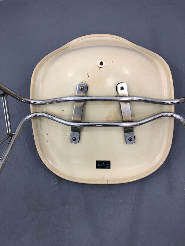 Chaise en fibre de verre par Charles & Ray Eames pour Vitra, années 1960