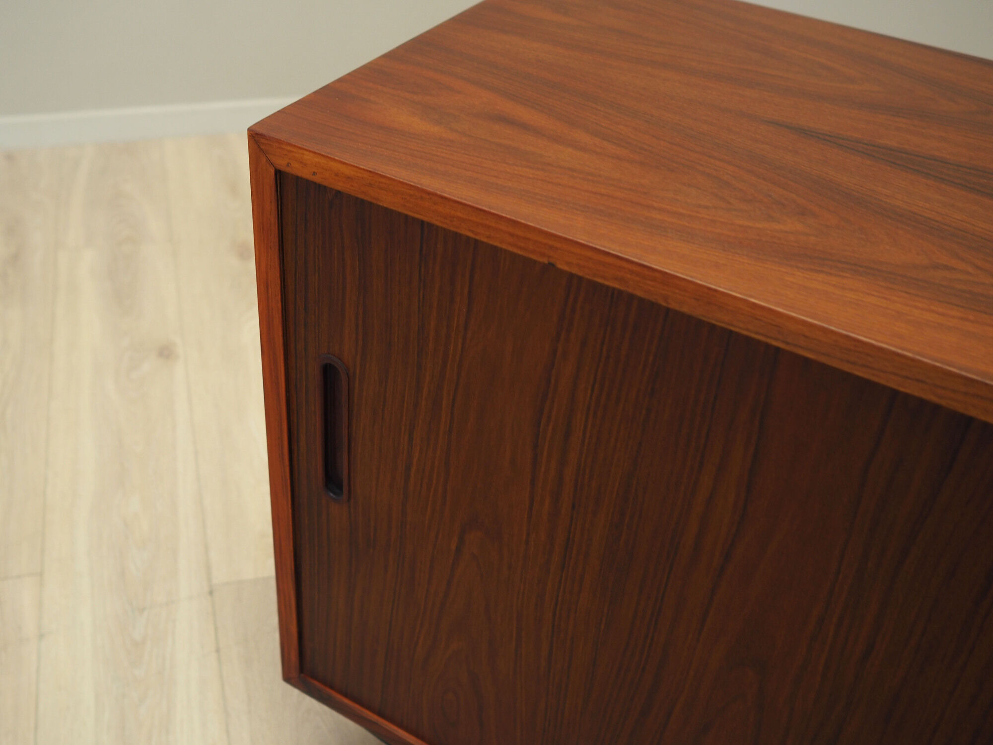 Buffet palissandre, design danois, années 1970, fabrication: Hundevad