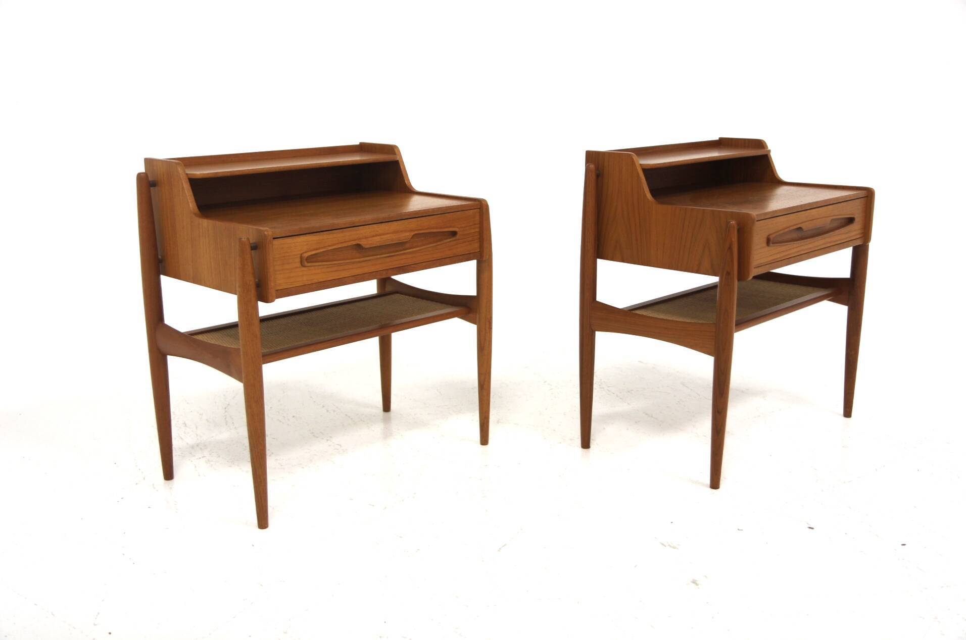 Set of 2 Scandinavian teak bedside tables, Sävjö, Sweden, 1950.