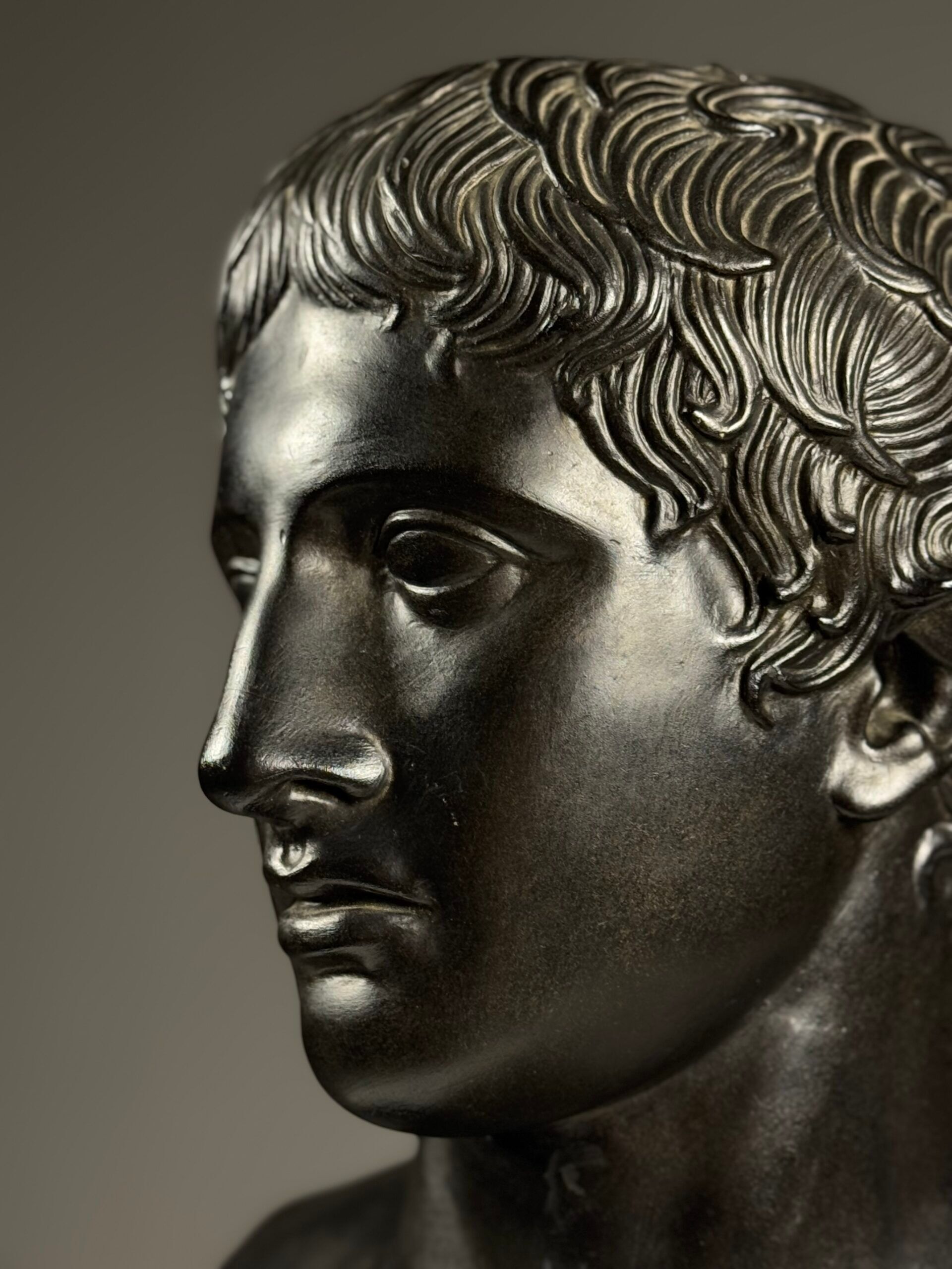 Buste grec de Doryphoros fin du 20e siècle
