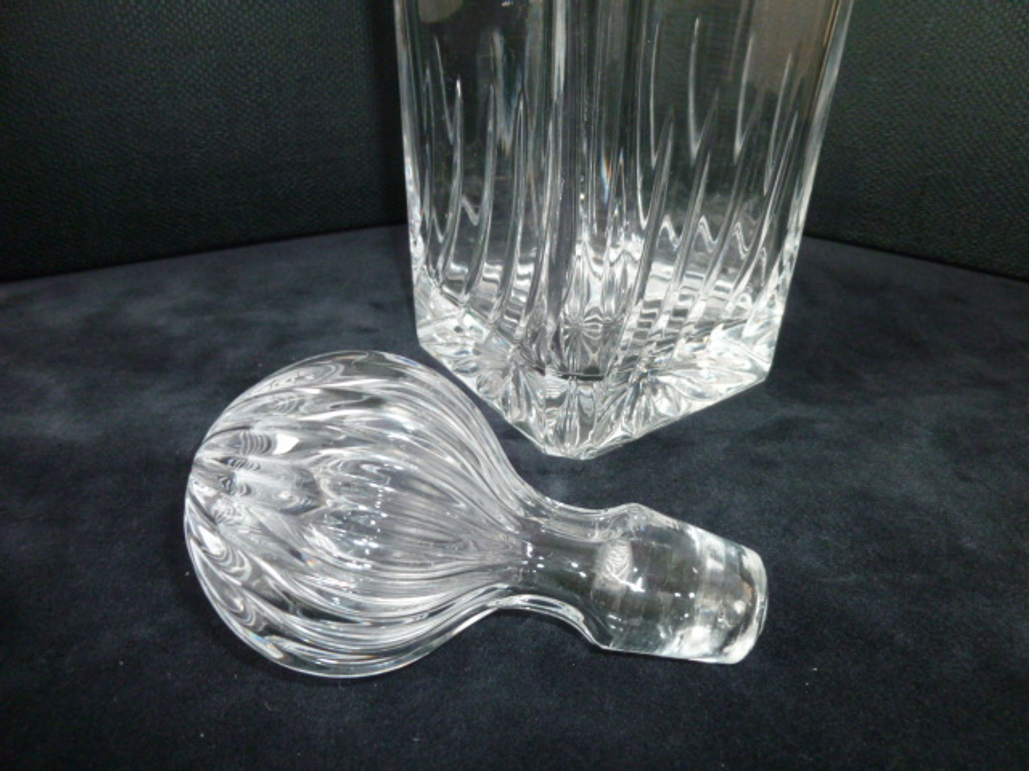 Hand-cut crystal whisky decanter from Cristallerie Matous
