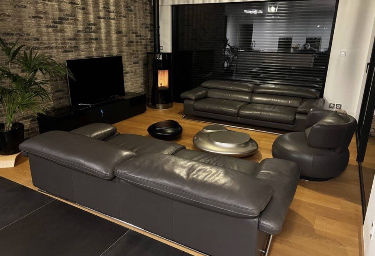 3-seater sofa TARMAC – Roche Bobois Grey leather Alpilles – Design