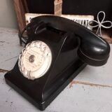 Black bakelite telephone
