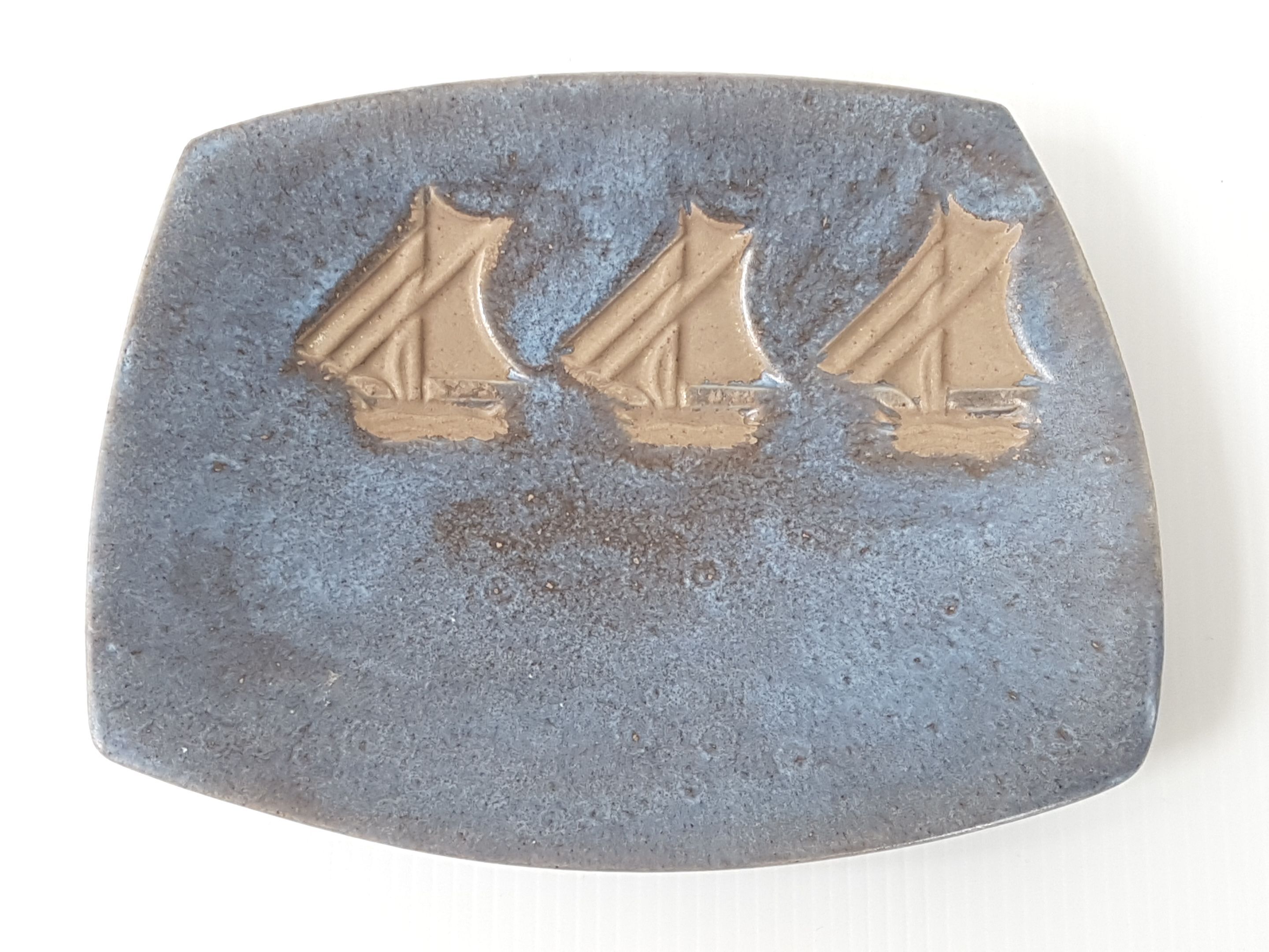 Glove in sandstone 1970 vintage