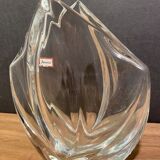 Stylized crystal vase signed Baccarat