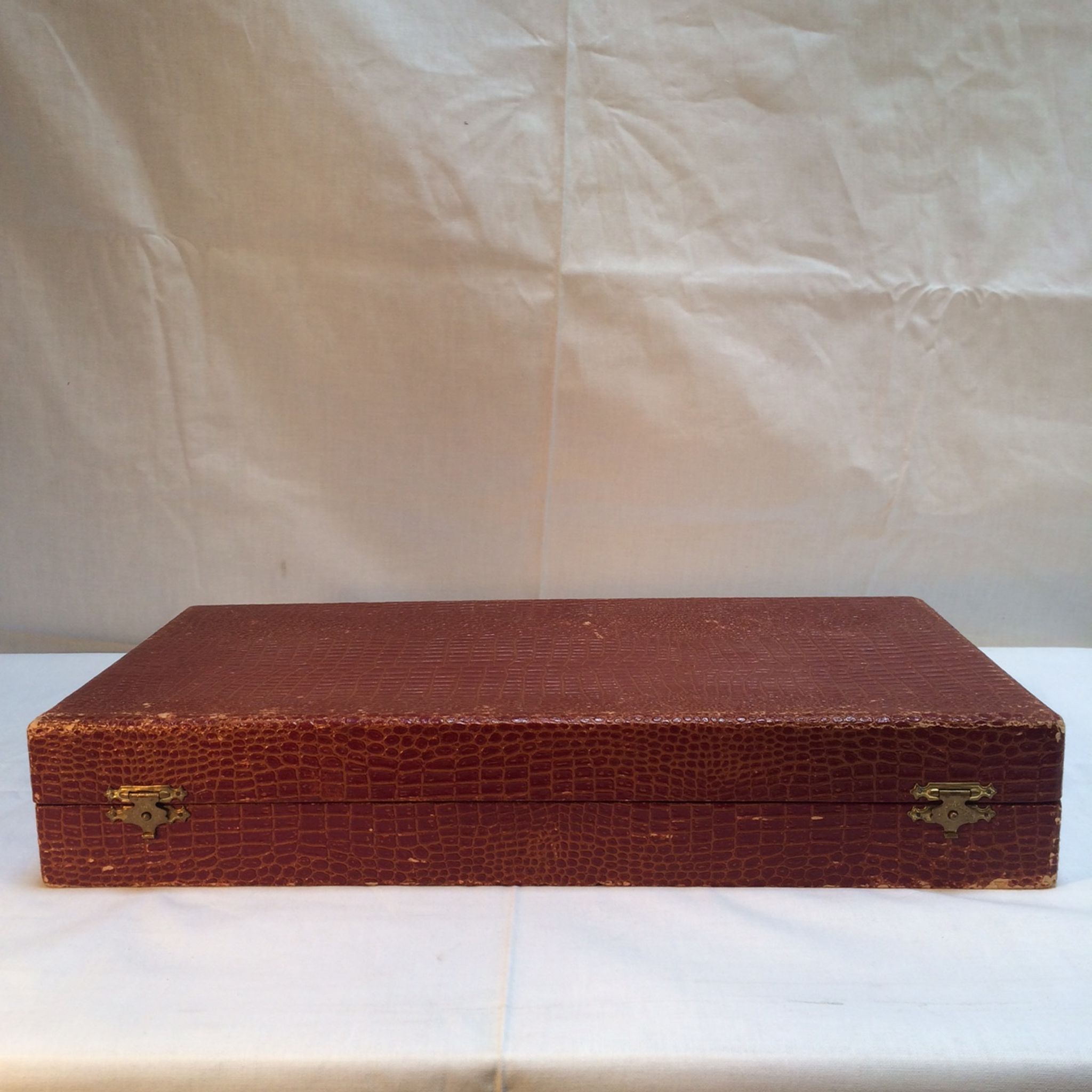 Housewife 19 pieces of silver metal with punch in its original case - Art Deco style