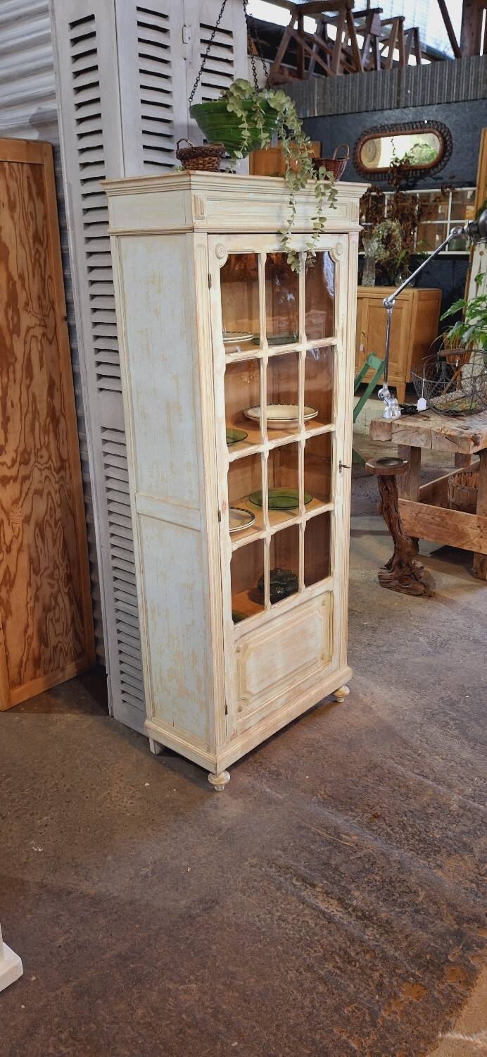 Vitrine ancienne