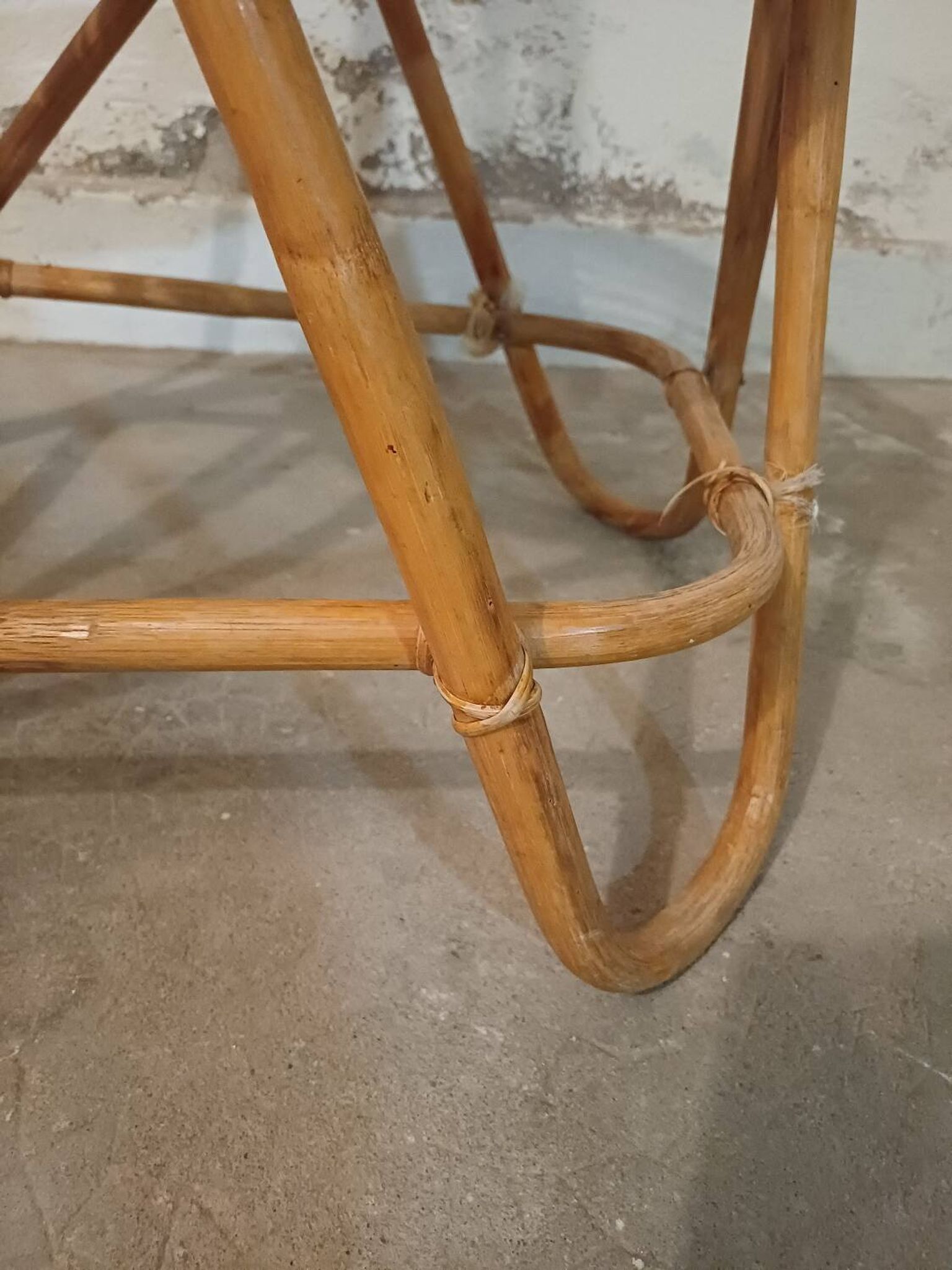 Chaise haute en rotin,  bambou