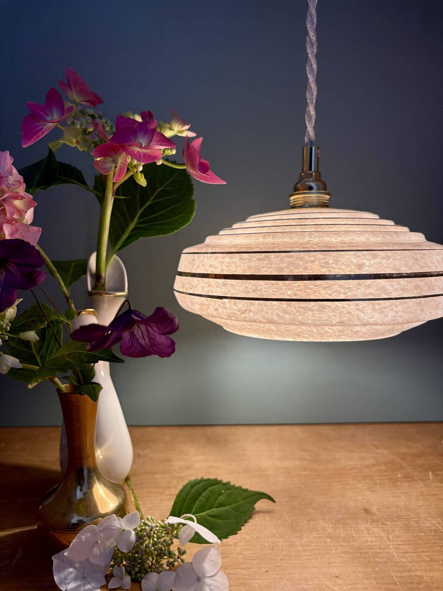 Vintage pendant lampshade in pink Clichy glass with gold trim