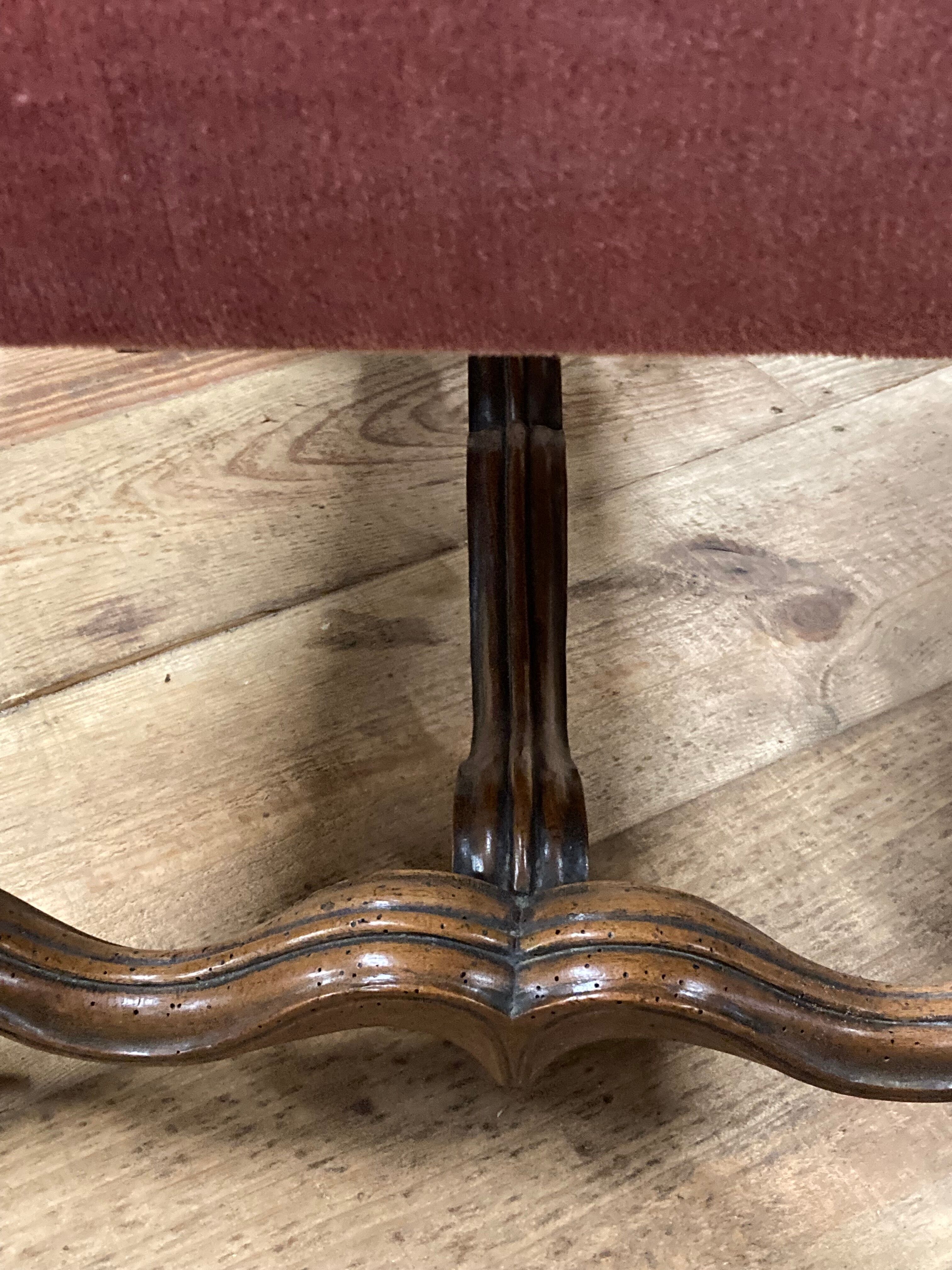 Armchair Voltaire or shepherdess and foot rest in pink velvet Louis XVI