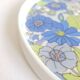 Plat fleuri en porcelaine vintage