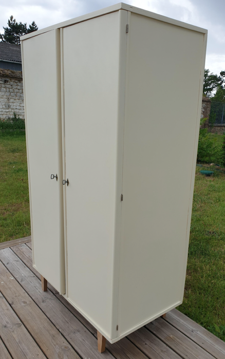 White compass foot cabinet 1960