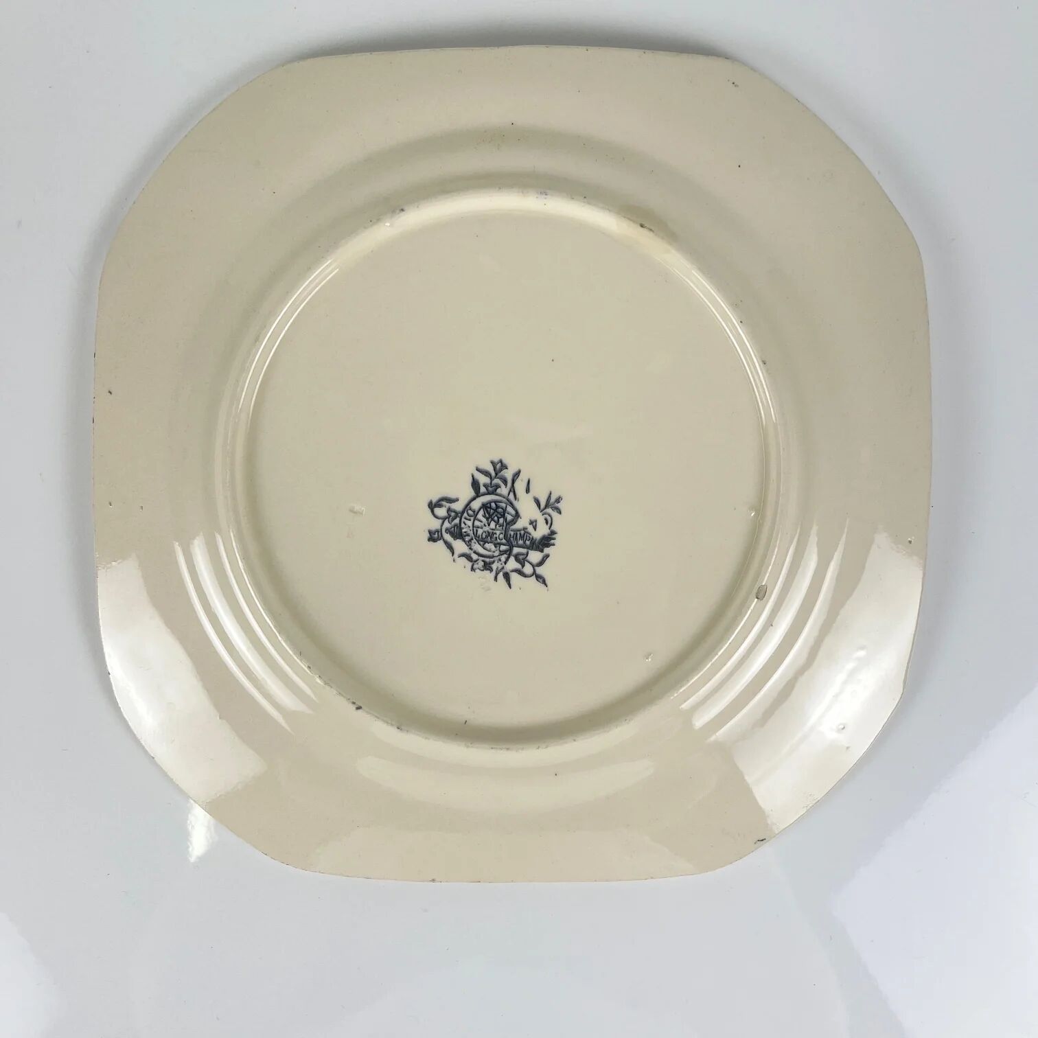 Square plate / Longchamp dish model "Diane", polychrome earthenware, late 19th century.