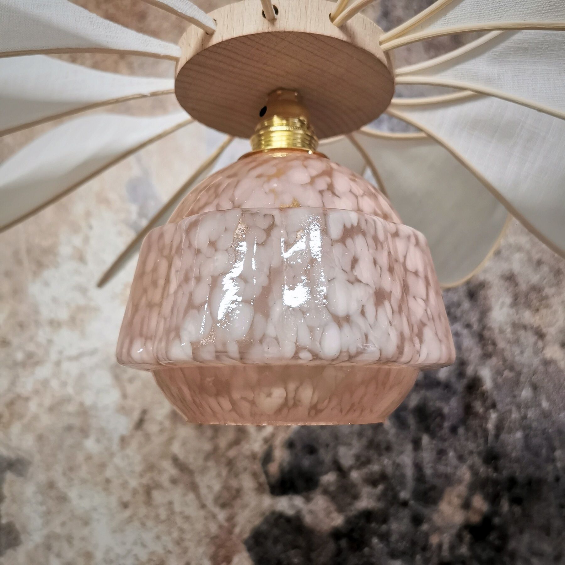 Flower pendant light 12 petals in linen and rattan with glass globe of Clichy