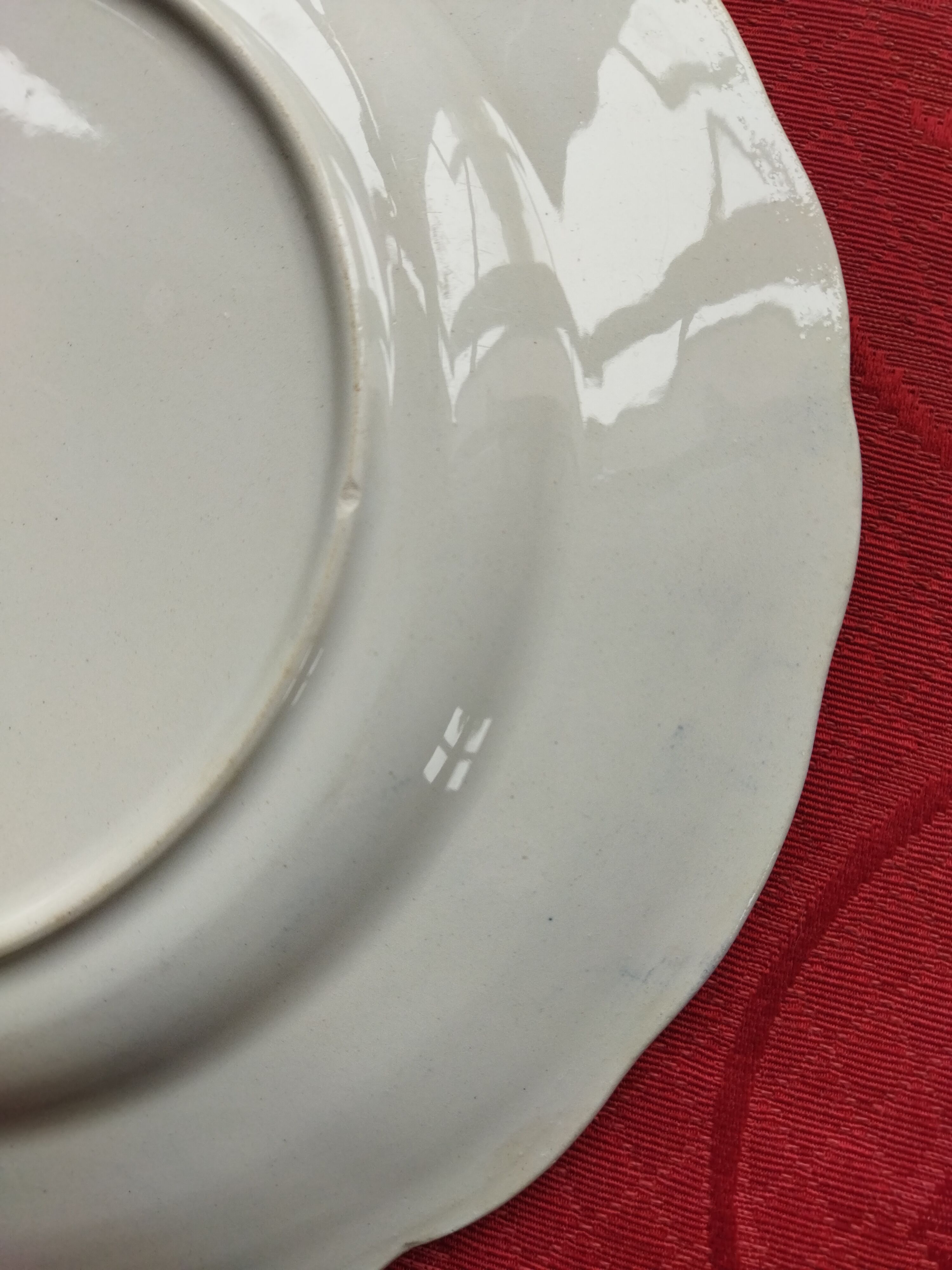4 blue & white English style dinner plates