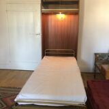 Vintage 70s Murphy bed