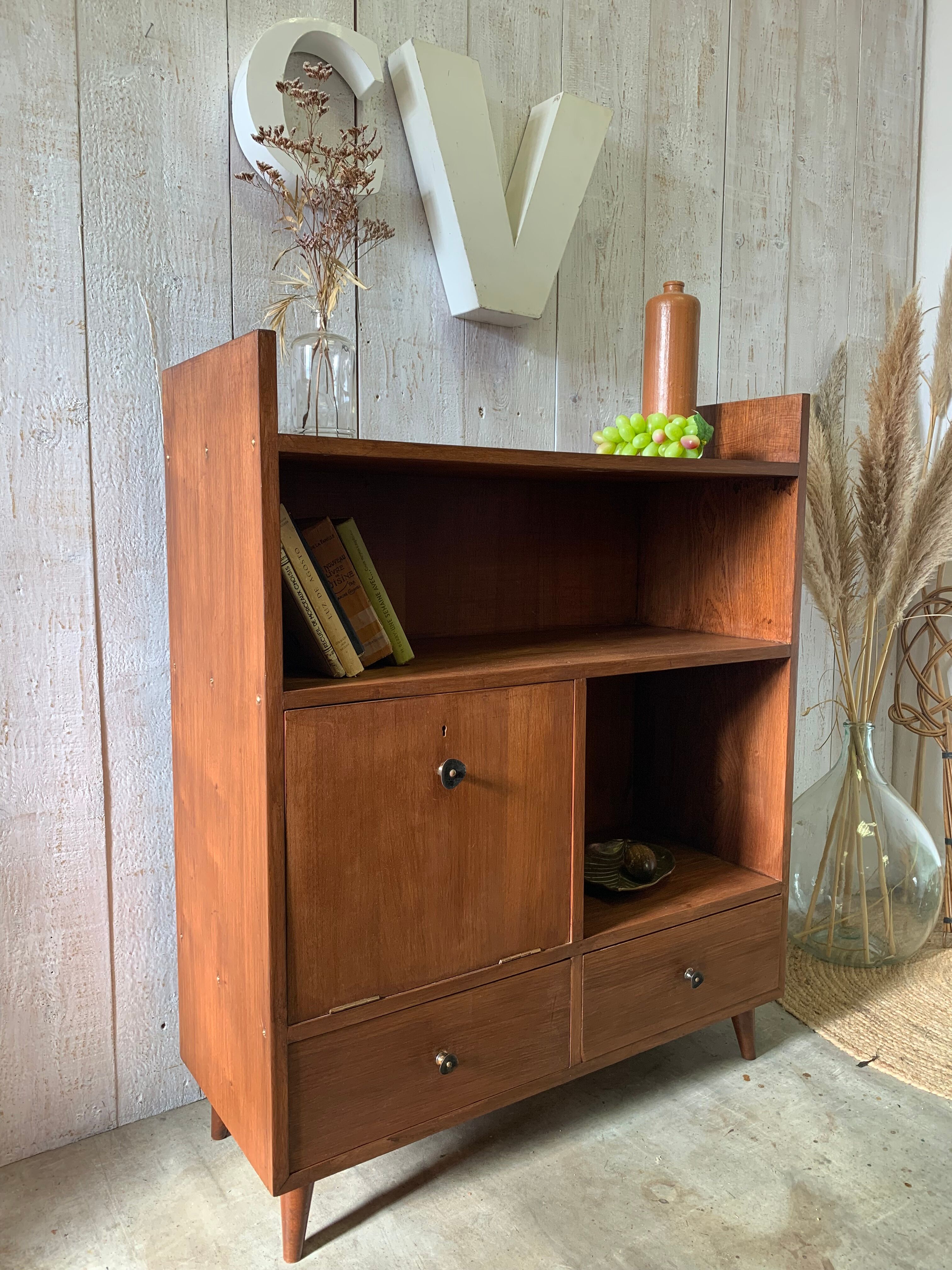 Vintage buffet