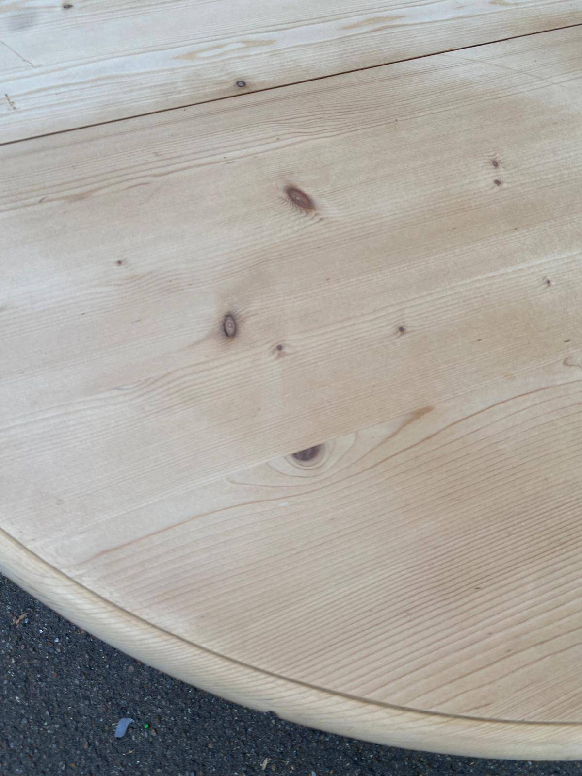 Large round extendable dining table renovated in raw pine with 2 extensions, 1980.