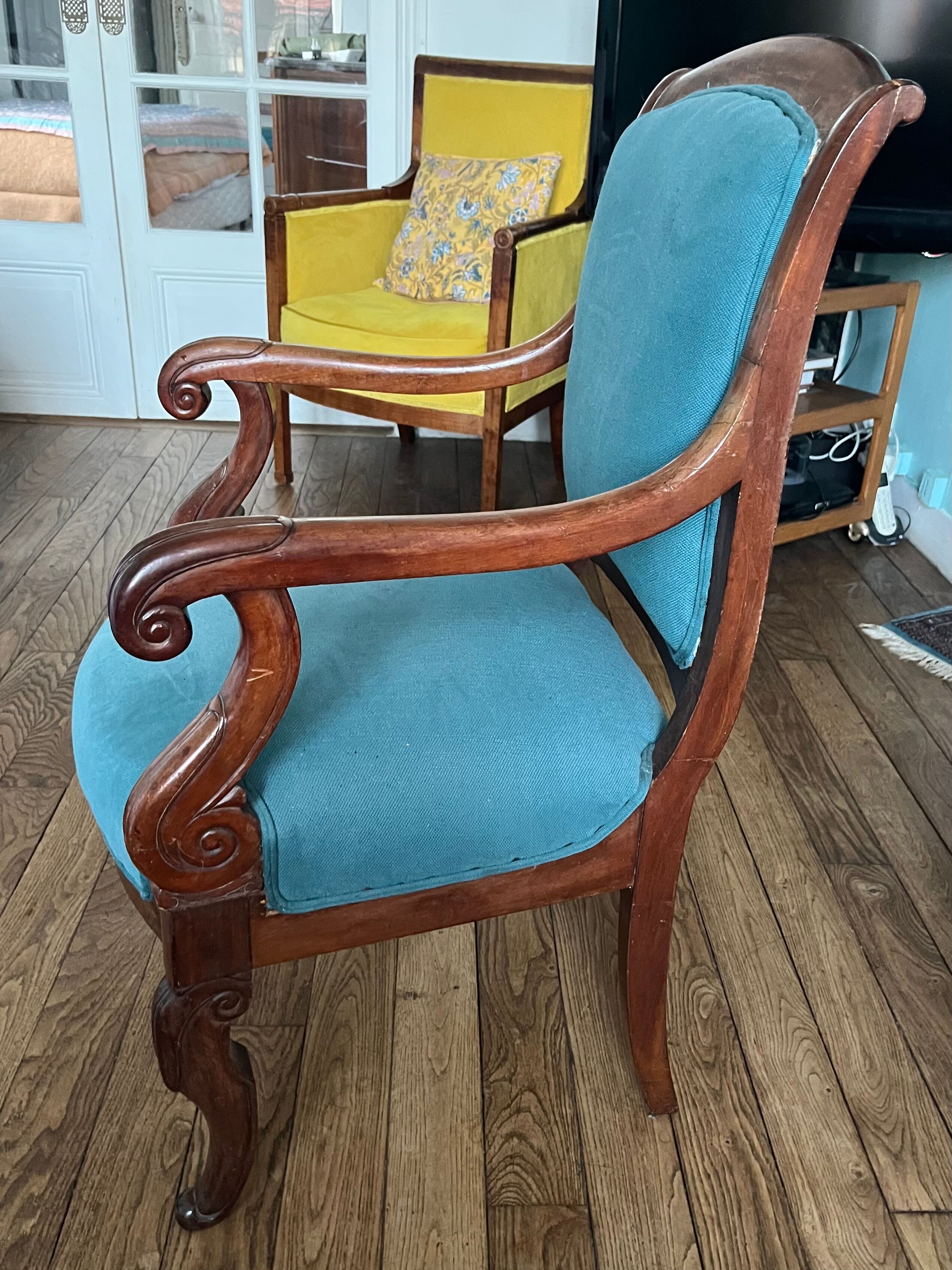 Consulate armchair in mahogany