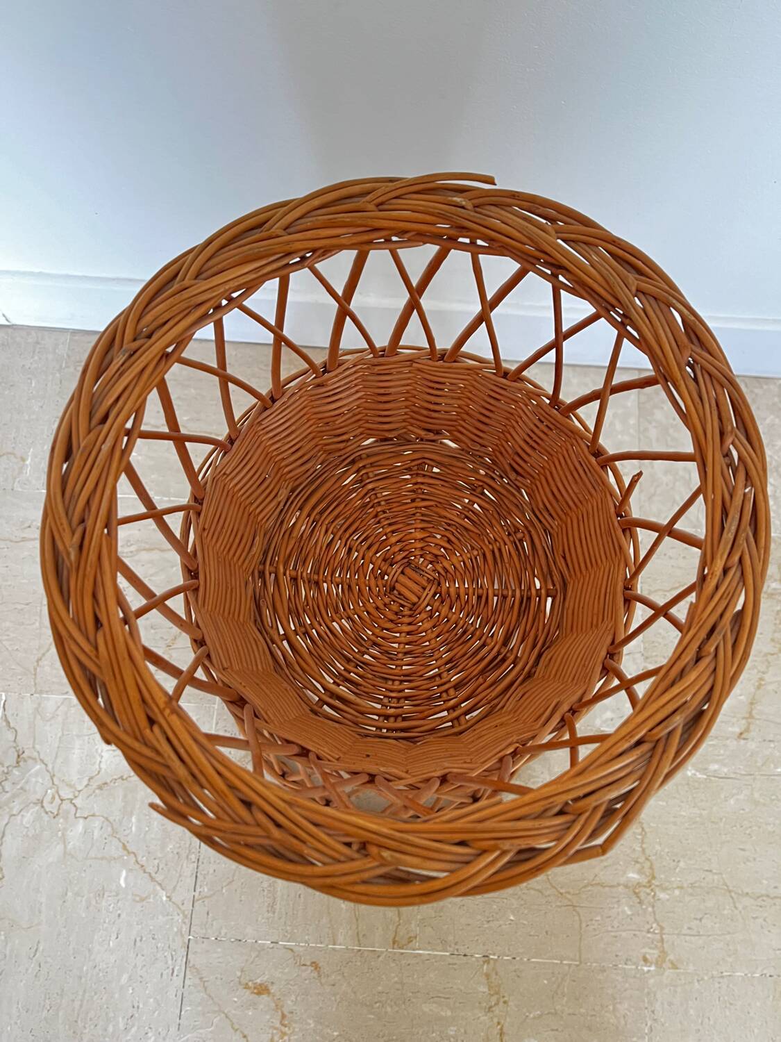 Plant holder - wicker pot cover