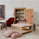 Burgundy toad armchair