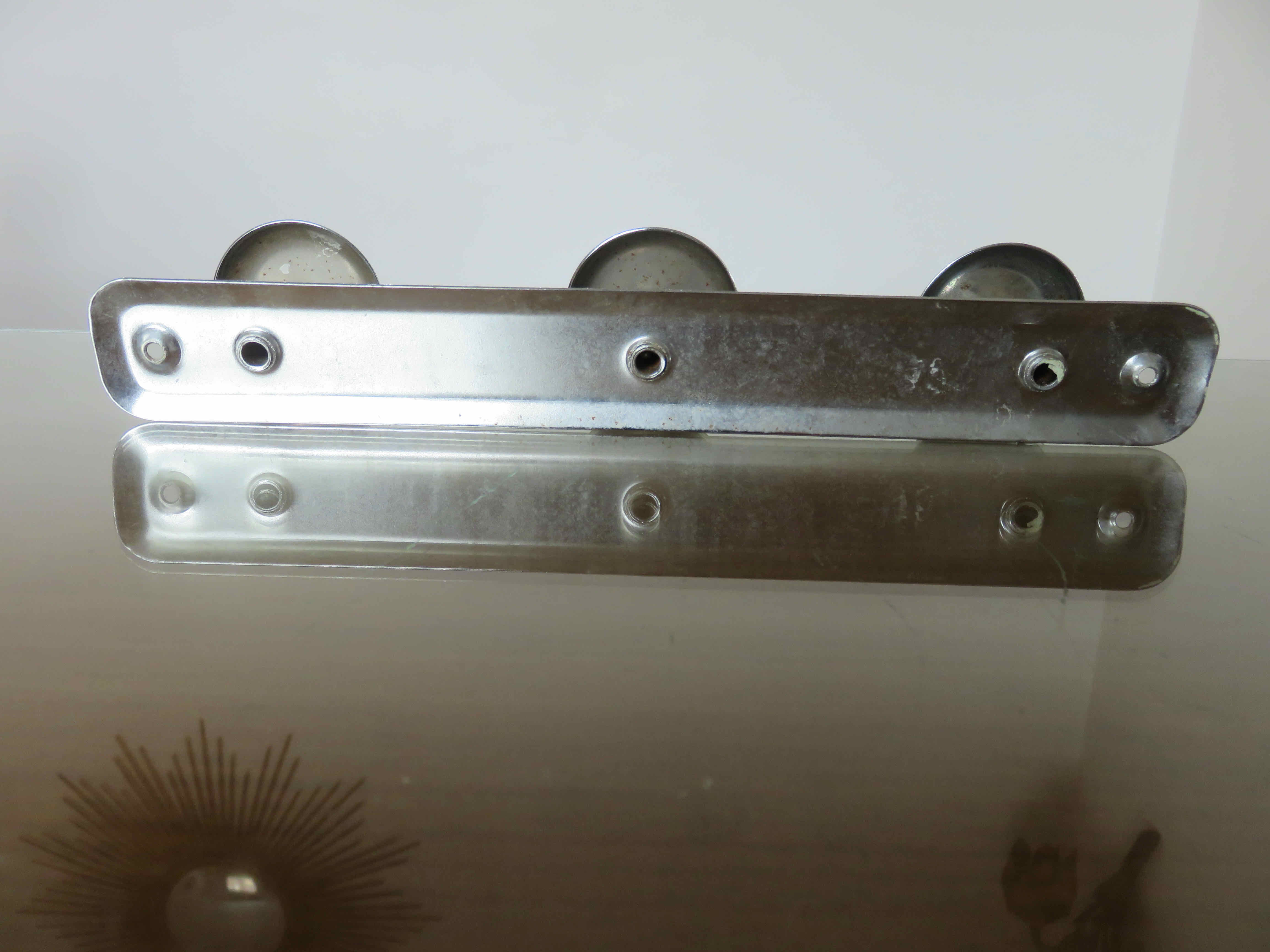 Coat rack in chromed metal, 3 hooks 70s